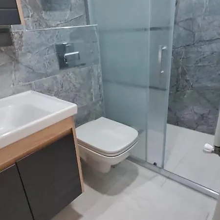 Apartment Eligible Furnished Flat In Konyaalti Antalya